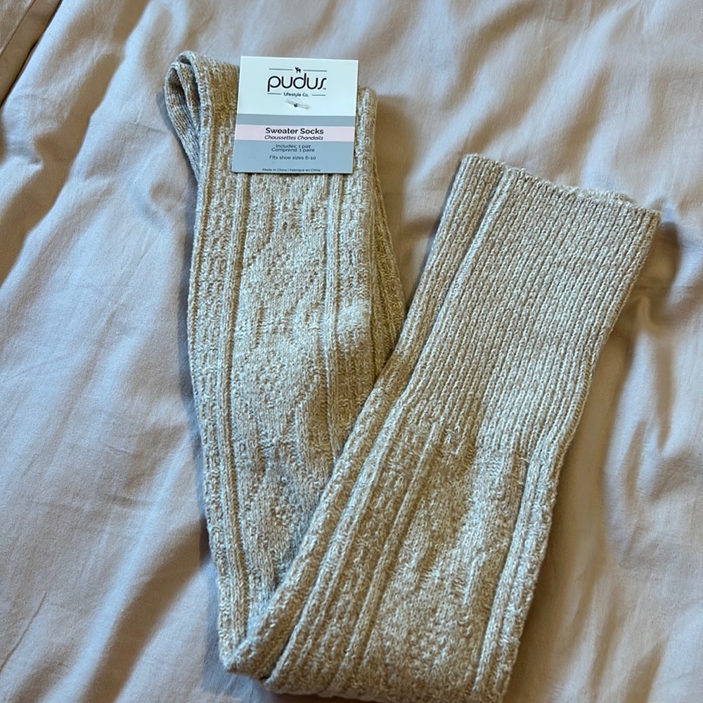 Pudus sweater socks